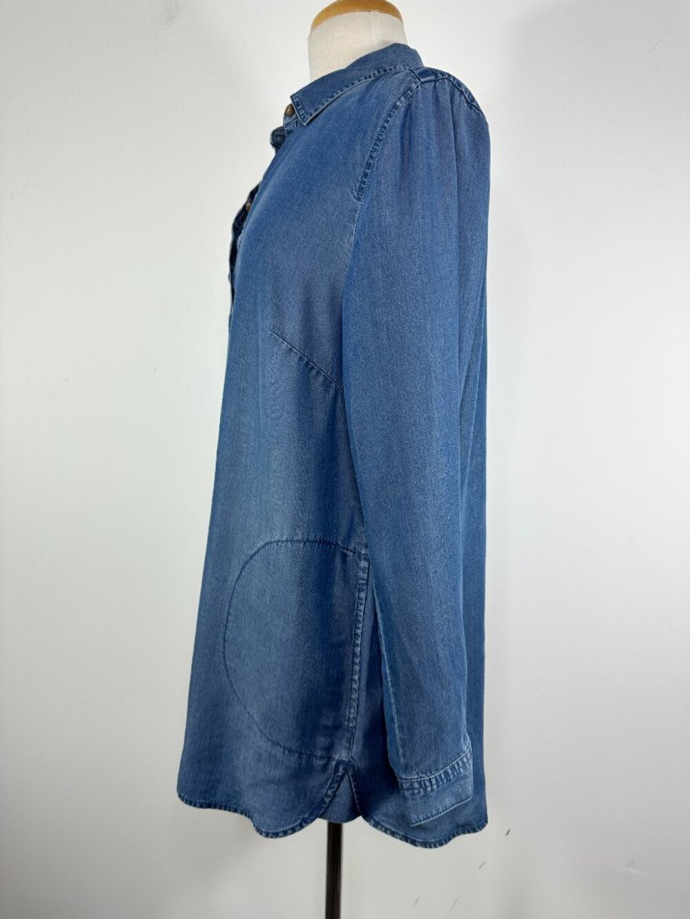 J. Jill Denim Chambray V-Neck Long Sleeve Blouse Size M - Picture 5 of 11